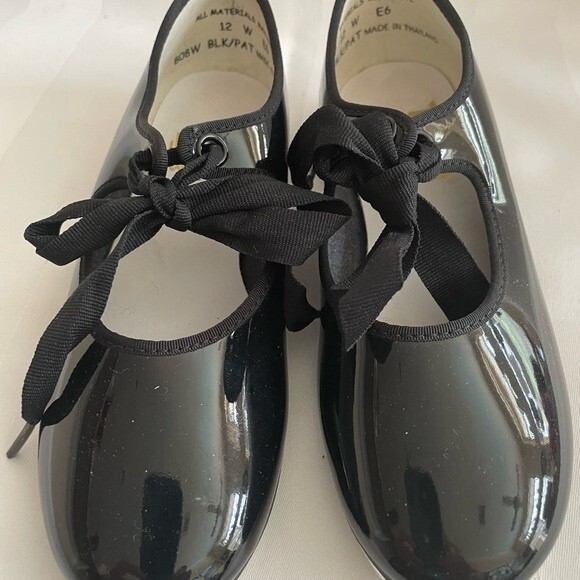 Black Paton Tap Shoes Girls size 11.5 - Picture 1 of 6